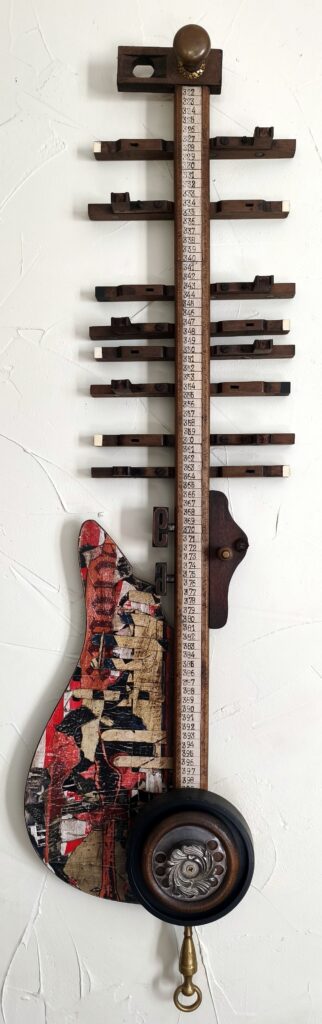 Cette-musique-peut-etre-etait-pour-nous.-Sculpture-murale-2026-110X30-cm