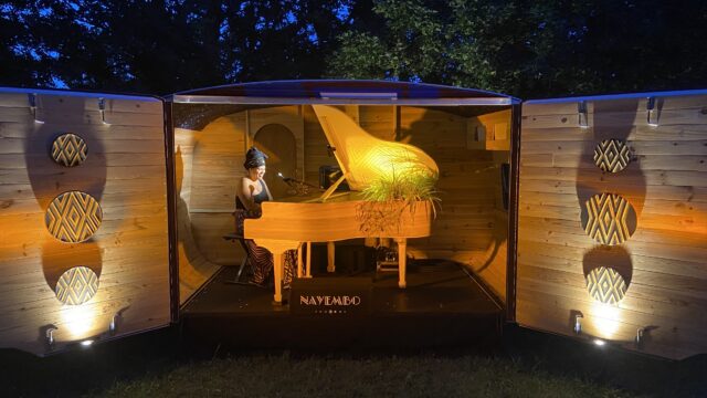 Nayembo_Caravane-scene